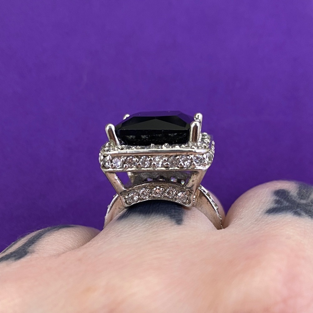 💛 Vintage Sterling Silver Dark Blue & White CZ Cocktail Ring | Bold Statement - Picture 5 of 10